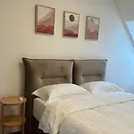 City Apartment Sankt Poelten ザンクト・ペルテン